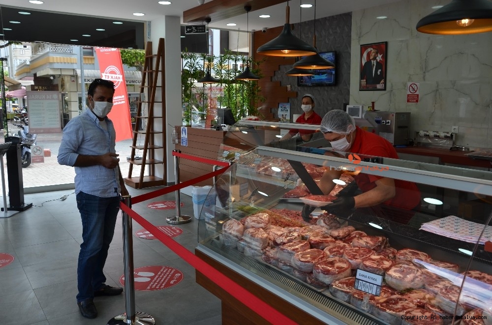 Alanya�da Halk Et Mağazası�na ilgi yoğun oldu. Bakın bir ayda ne kadar