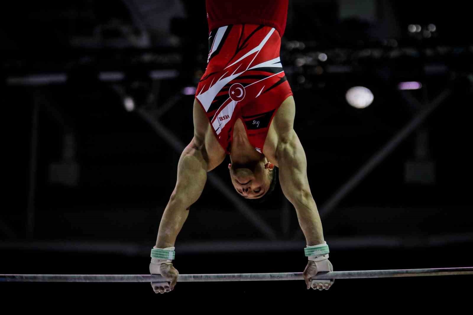 2023/04/turkiye-artistik-cimnastik-erkek-milli-takimi-avrupa-ikincisi-oldu-20230411AW86-10.jpg