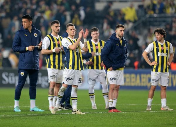 Fenerbahçe, şampiyonluk yolunda kritik 2 puan kaybetti - SPOR - ANTALYA'NIN İLK VE TEK HABER PORTALI