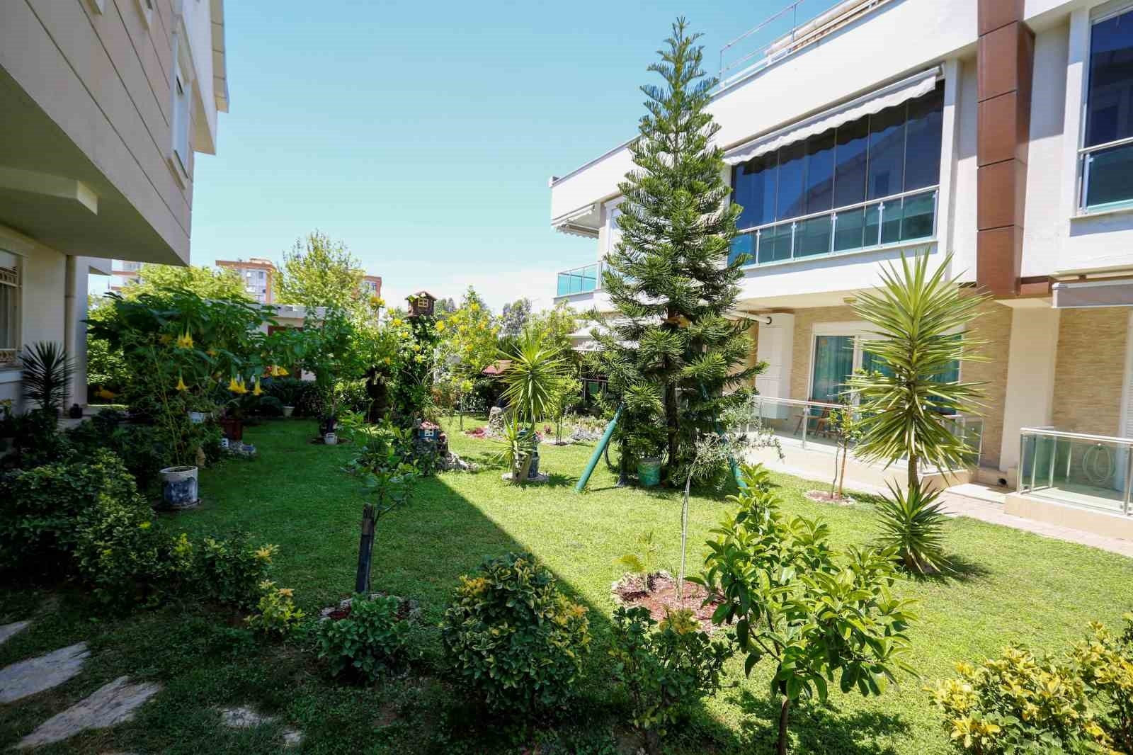 2024/06/antalyanin-en-guzel-bahce-balkon-ve-terasi-belli-oldu-20240605AW22-11.jpg