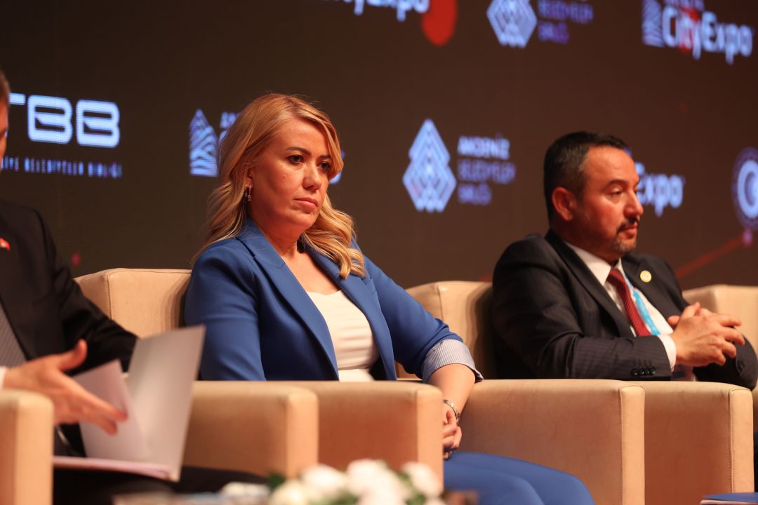 Antalya'da Çevre Koruma ve Yerel Yönetim Sorumlulukları Sempozyumu