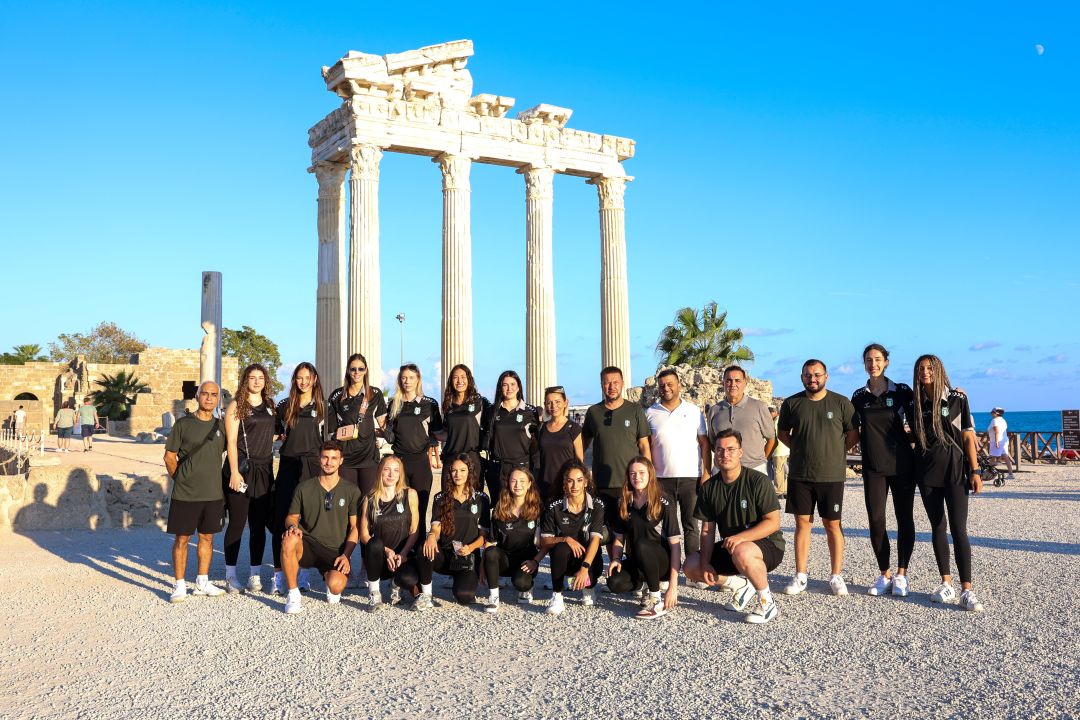 Kadın voleybol takımı sezonu açıyor