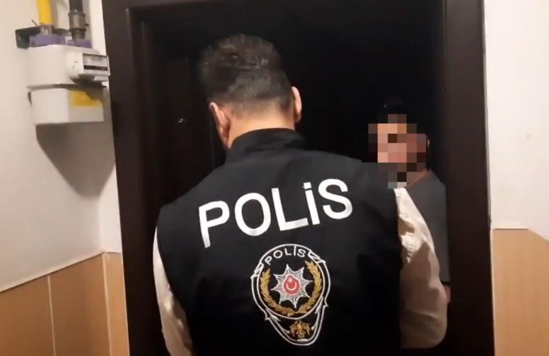 Sosyal medya üzerinden dolandıran 40 şüpheli yakalandı
