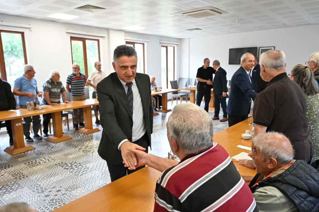Kaymakam Dervişoğlu ve Başkan Kocagöz, Şefkat ve Huzurevi’ni ziyaret etti
