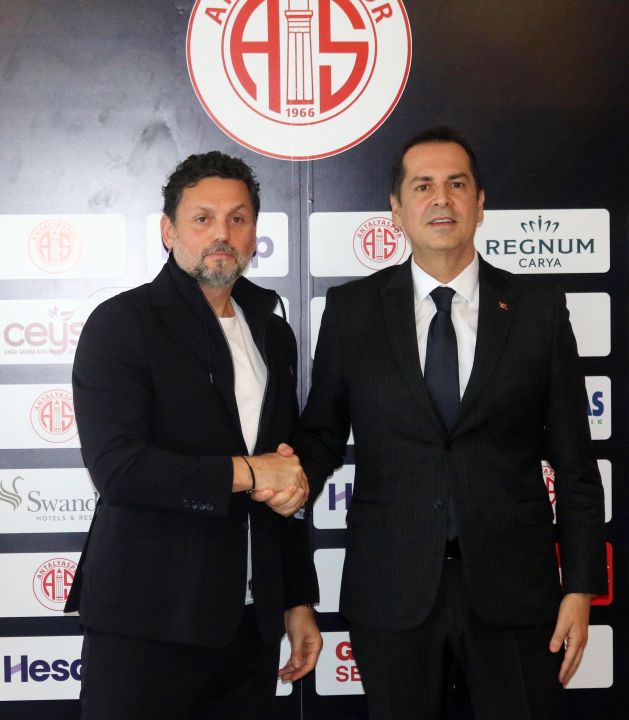 Hesap.com Antalyaspor'da Erol Bulut ile 2 yıllık sözleşme imzalandı