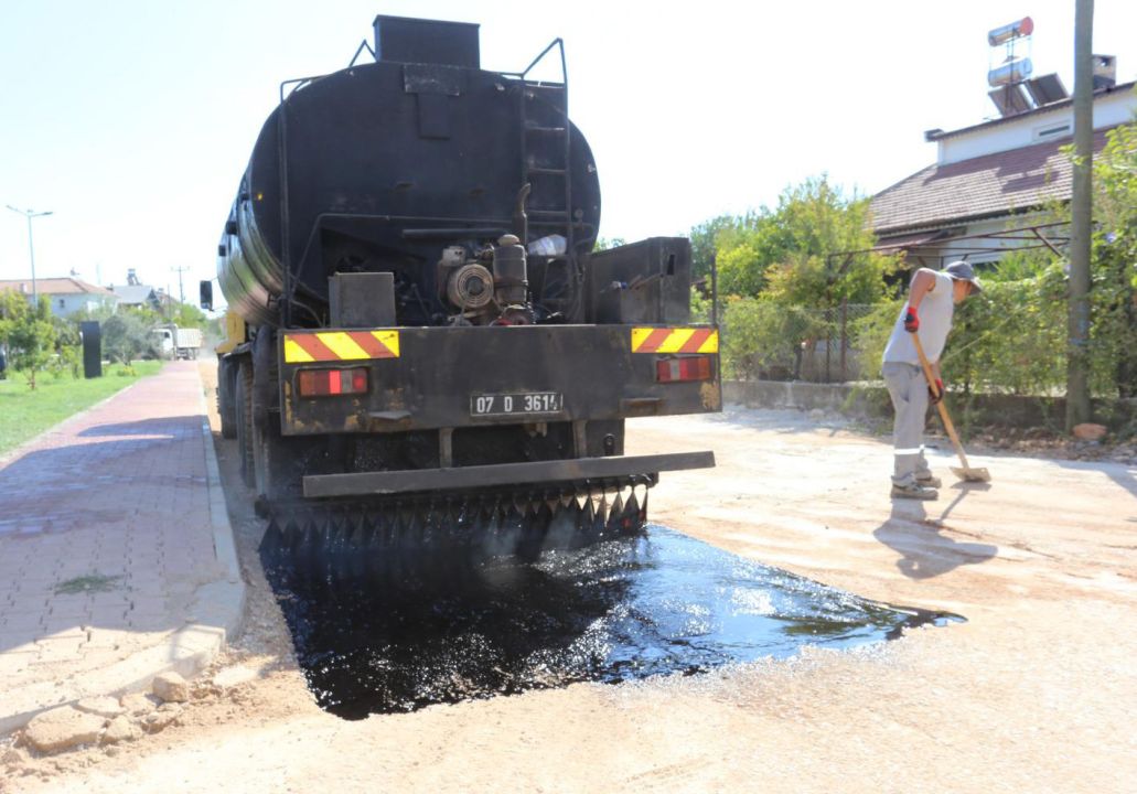 Duacı Mahallesi’nde yol yenileme çalışması