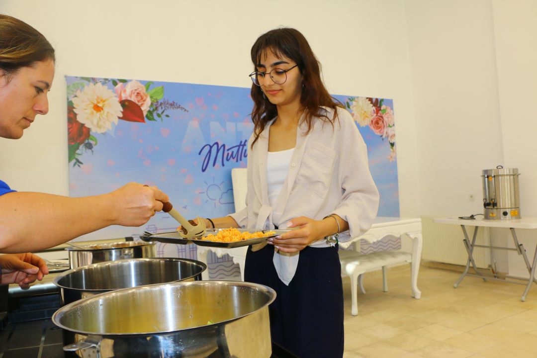 Öğrencilere uygun fiyata otel konforunda hizmet