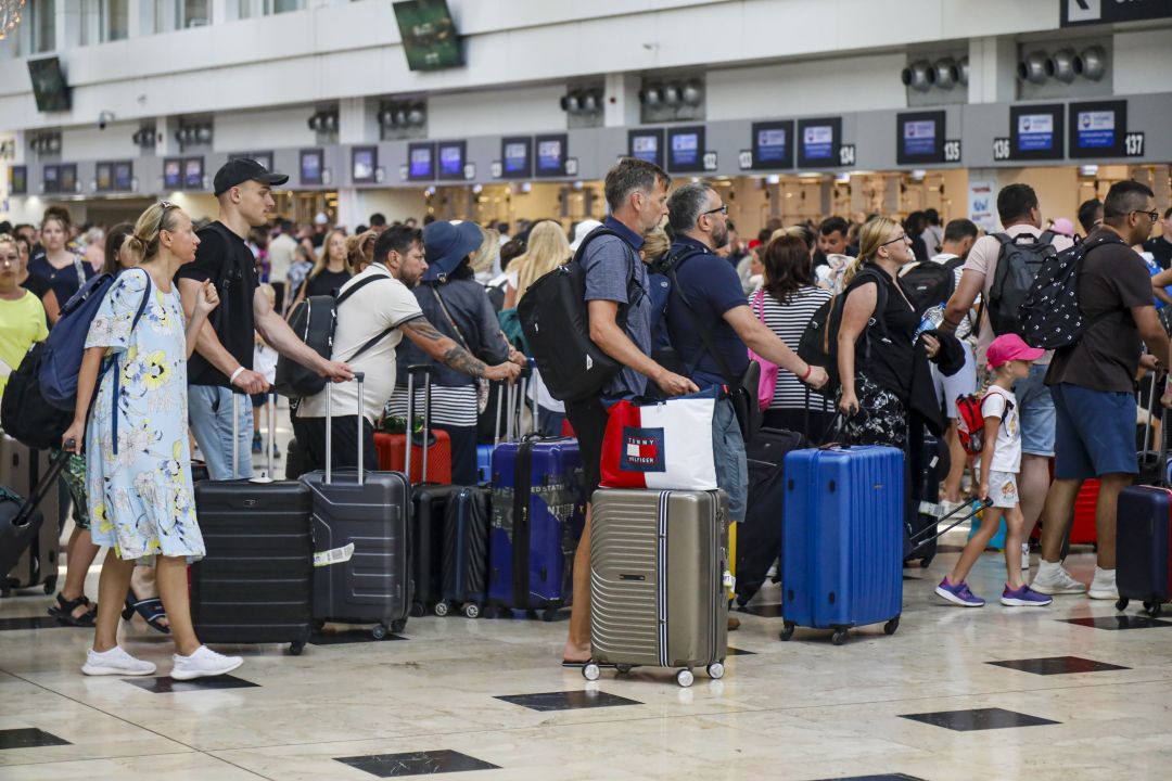 Antalya'da yabancı turist sayısı 16 milyonu geçti