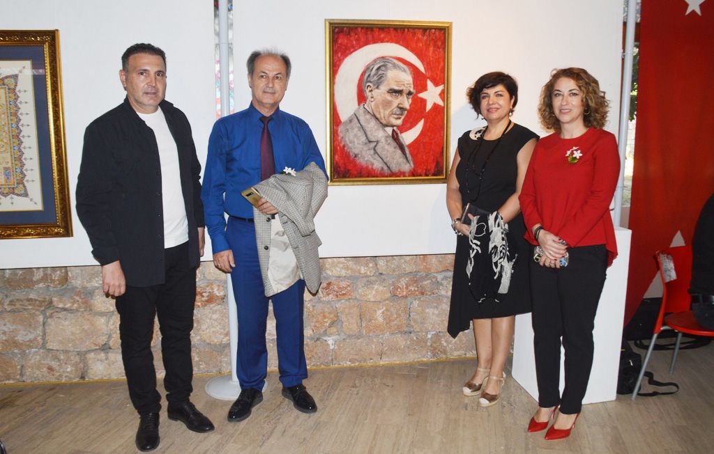 Cumhuriyet Bayramı'nda eş zamanlı karma sergi