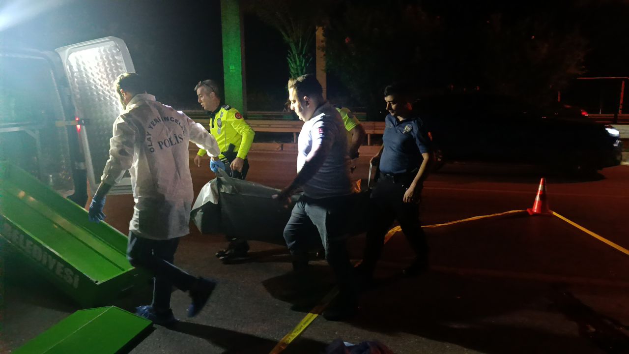 Otomobille çarpışan motosikletli hayatını kaybetti