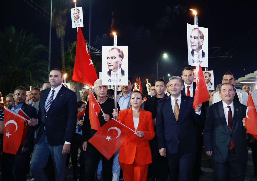 Antalya'da Cumhuriyet coşkusu