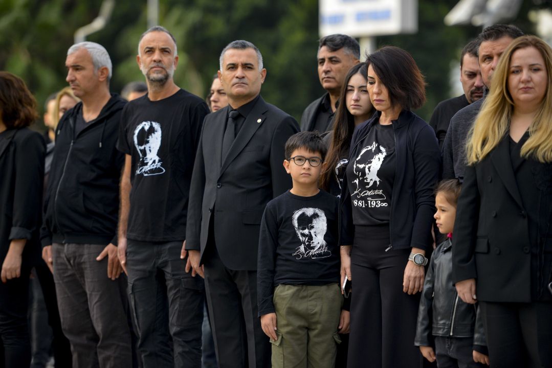 Muratpaşa'da 10 Kasım anması