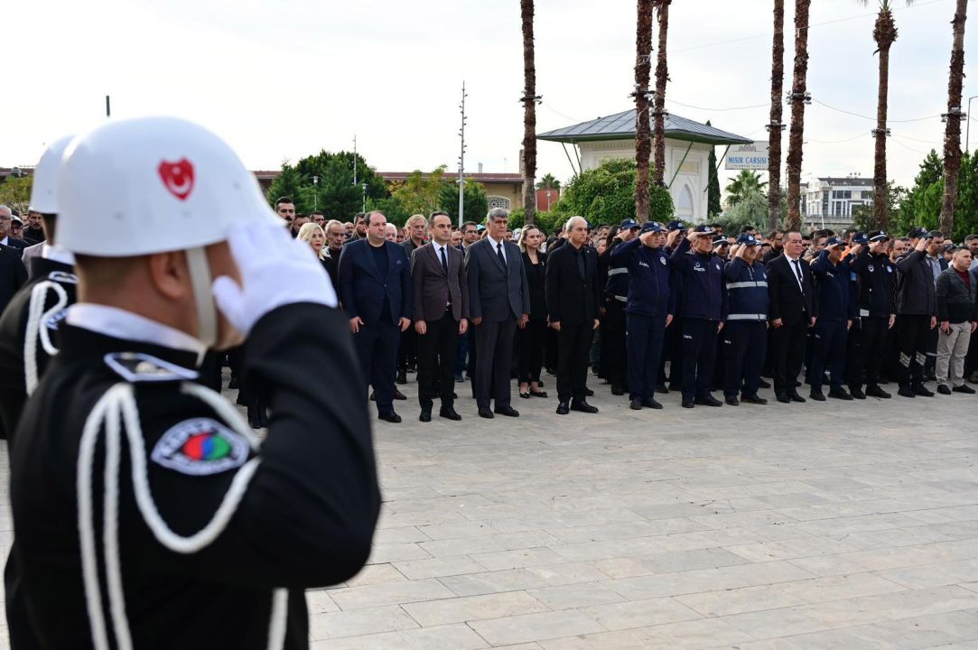 Kepez'de 10 Kasım Atatürk'ü anma töreni