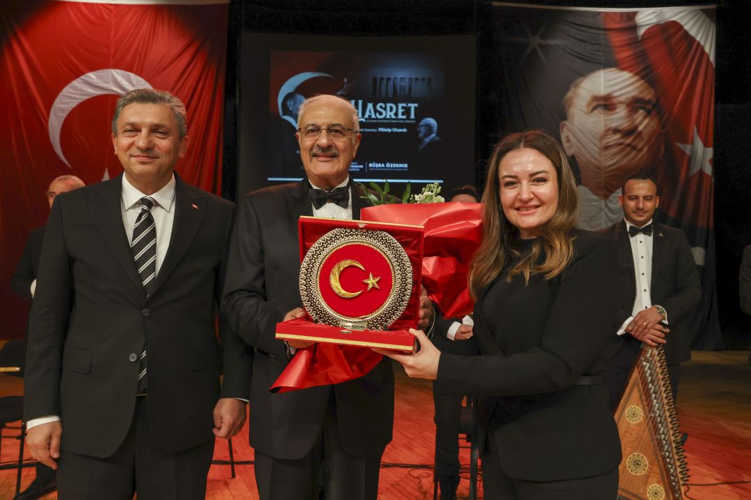 Büyükşehir Atatürk'ü 'Hasret' konseriyle andı