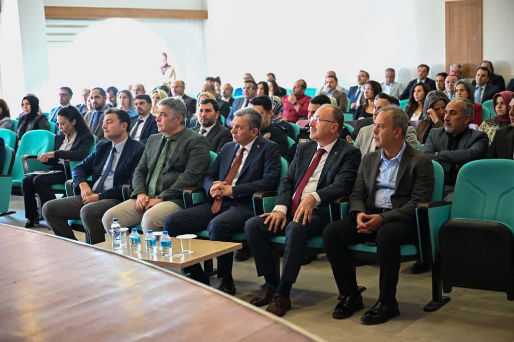 Geleceğin teknoloji liderleri Döşemealtı'nda yetişiyor