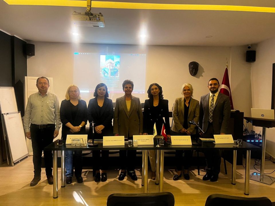 'Sosyal Medyada Kadına Yönelik Şiddet' oturumu