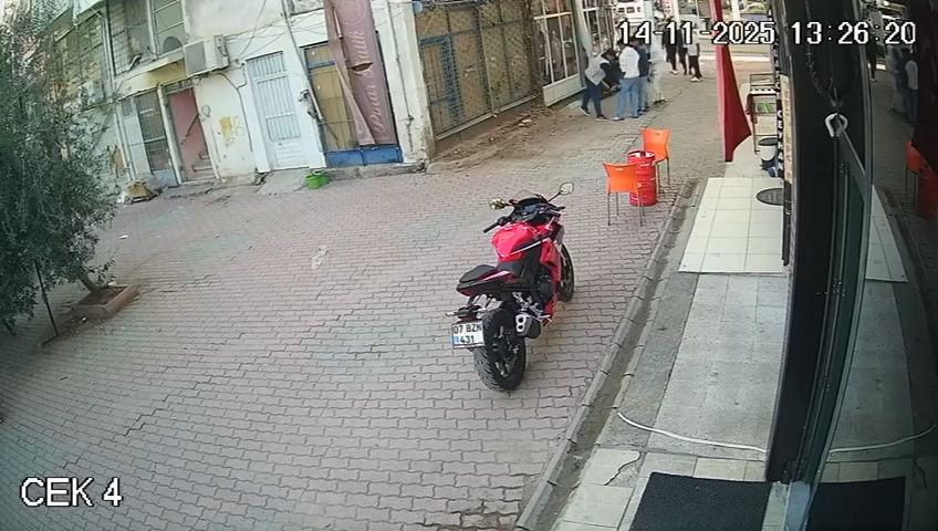 Tartıştığı kişiyi bıçakla yaraladı