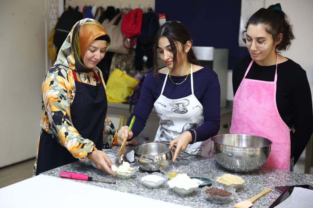 ATASEM'de istihdam ve hobi için kurslar başladı