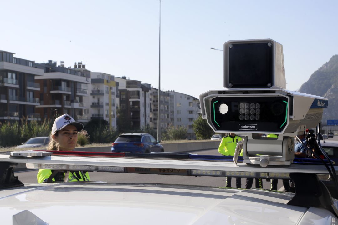 Yapay zekalı radar sistemiyle 4 şeritte aynı anda tarama