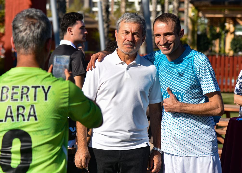 Turizmcilerin dostluk turnuvası