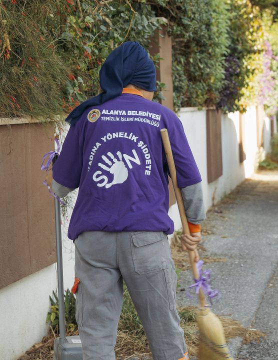 Kadın personeller şiddete karşı farkındalık oluşturdu