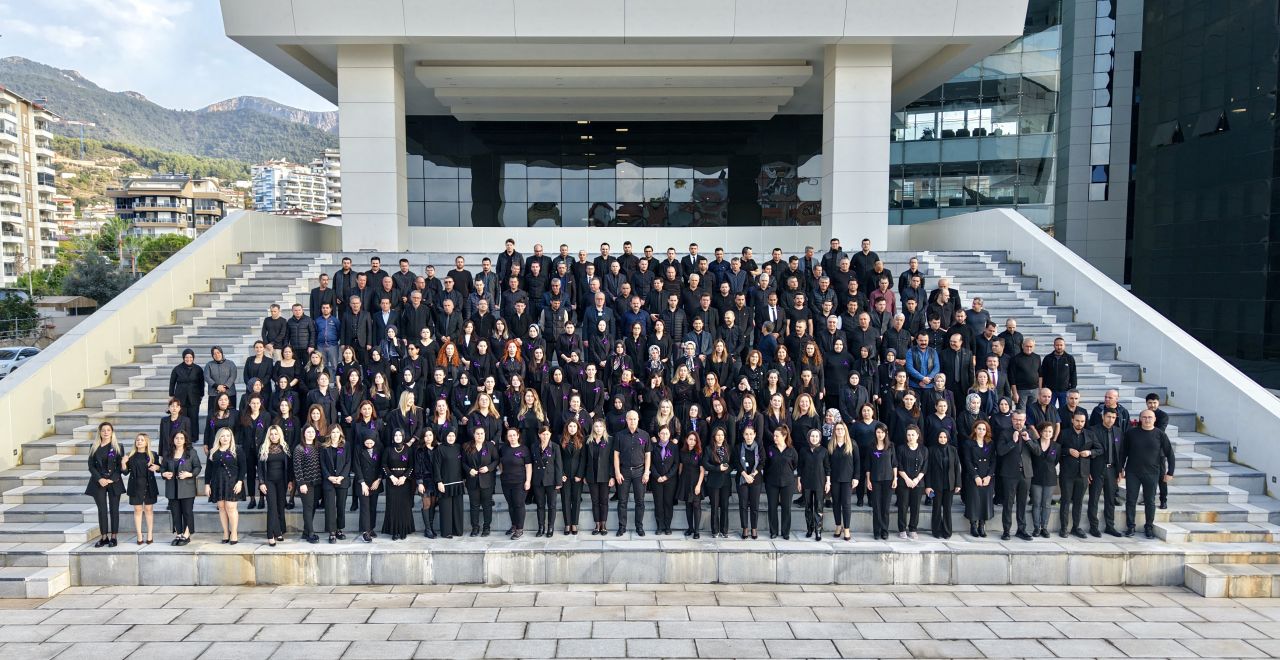 Kadına şiddete siyah tepki