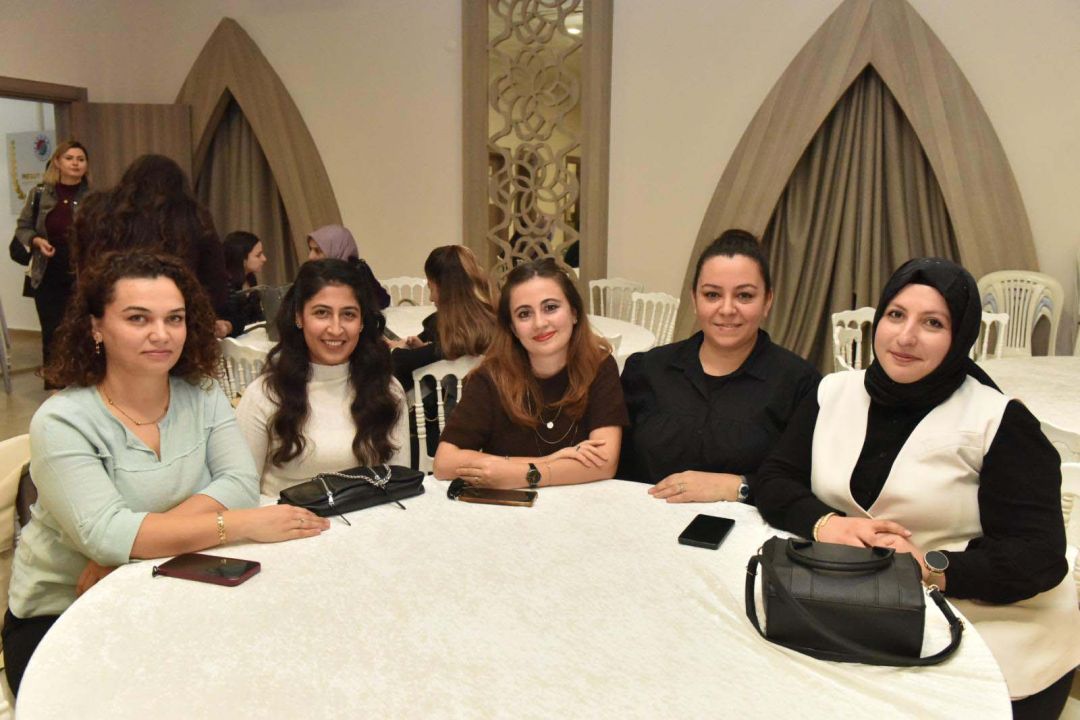 Kepez’den Öğretmenler Günü’ne özel kutlama