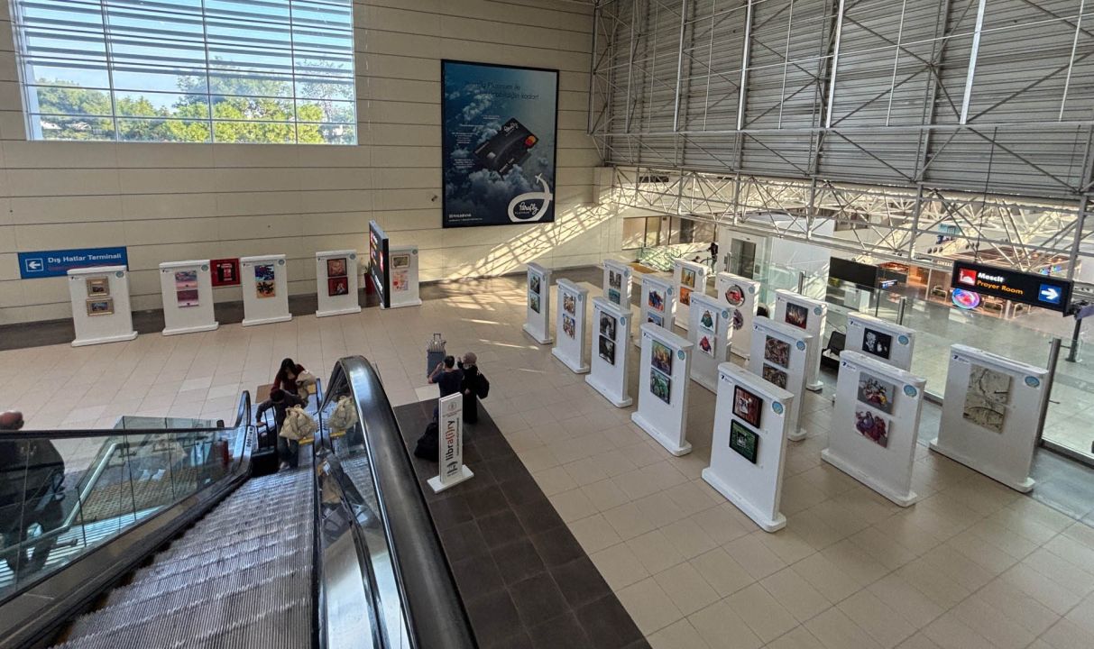 Fraport TAV Antalya Airport'ta 'OvooArt Air Space Antalya' sergisi