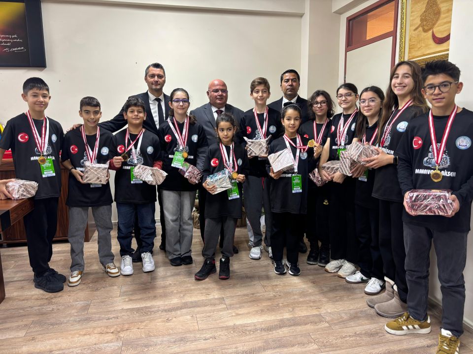 Manavgatlı öğrencilerden Dünya Şampiyonası'nda 6 madalya
