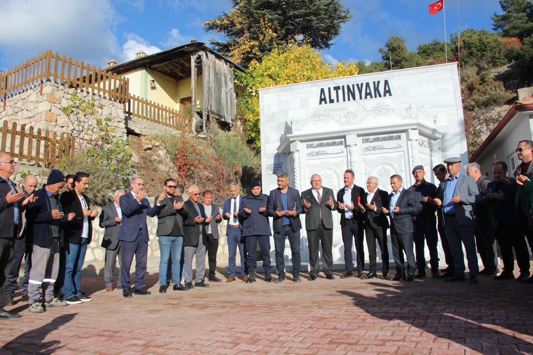 Yayla mahallesine yaptırılan çeşme açıldı