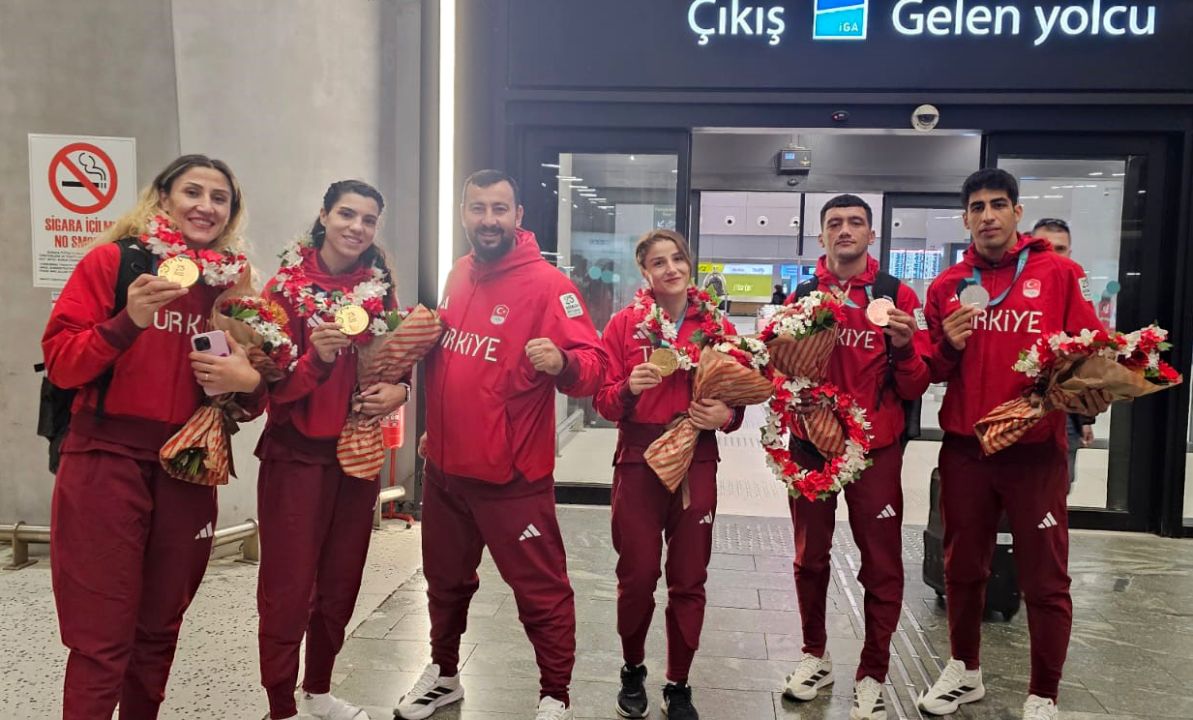 Muaythainin 'altın kızları' yeni hedefi açıkladı; Şampiyonluğu koruyacağız