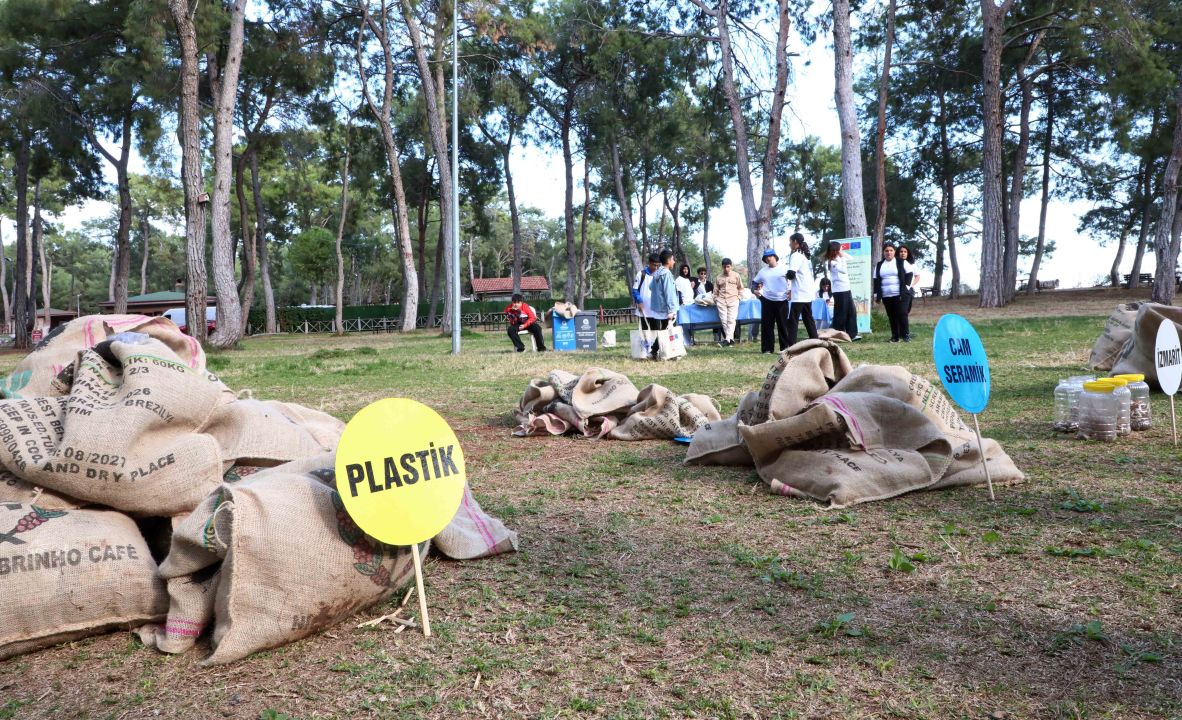 Orman ekosisteminde atıkların tehlikesi uygulamalı gösterildi
