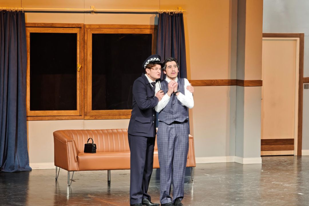 'Kaç Baba Kaç' Kepez sahnesinde