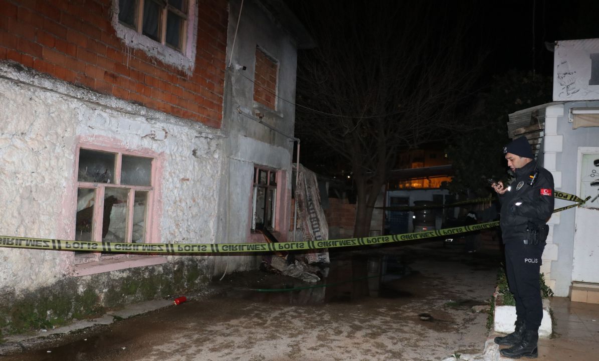 Gecekondudaki yangında öldü