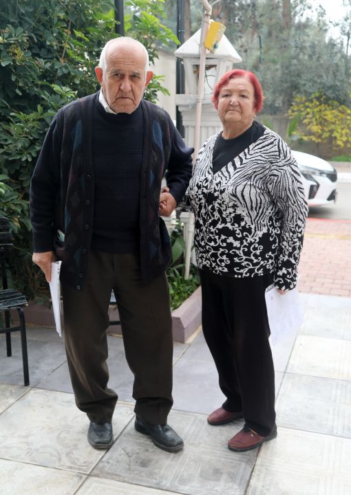 Kanser hastası çift, kiradaki evlerine taşınmak için 2 yıldır hukuk mücadelesi veriyor