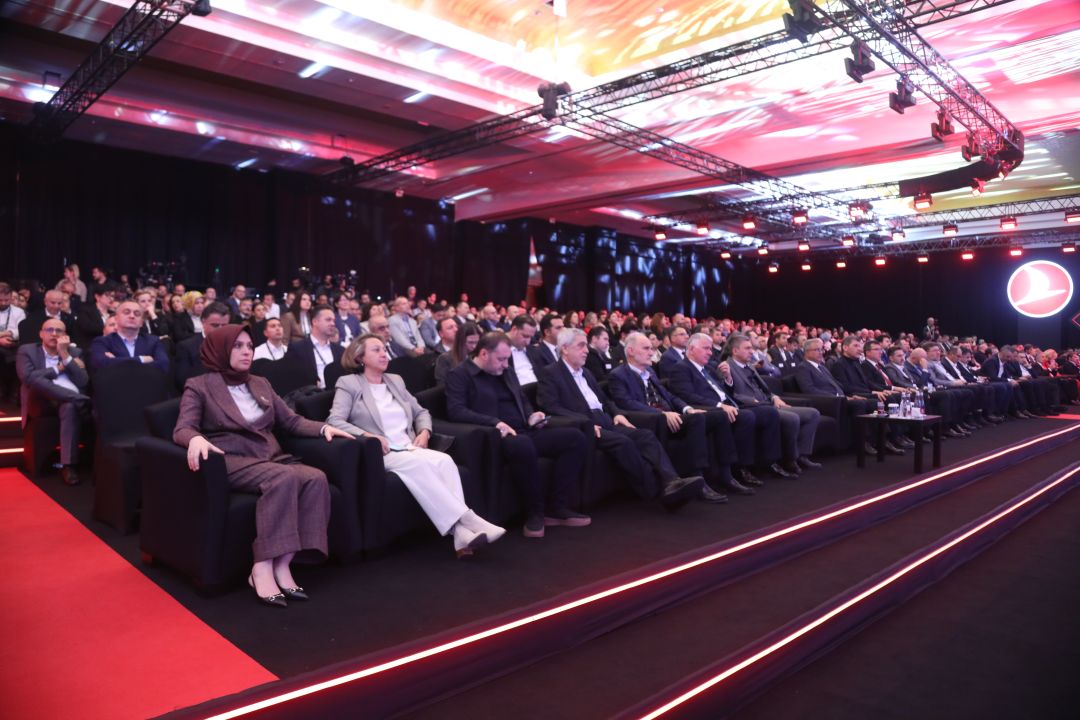 Bakan Uraloğlu: Gökyüzünde sınır tanımayan bir Türkiye inşa ettik