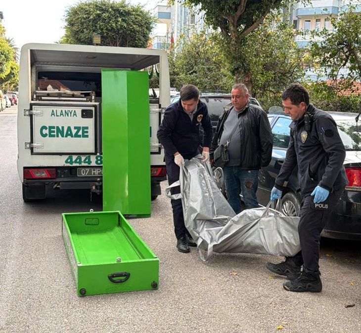 Yerleşik Alman evinde ölü bulundu