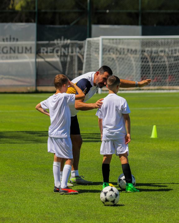 Real Madrid Futbol Okulu Regnum'da