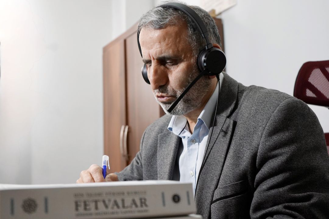 Ramazanda 'Alo Fetva Hattı'na gelen çağrı sayısı iki kat arttı