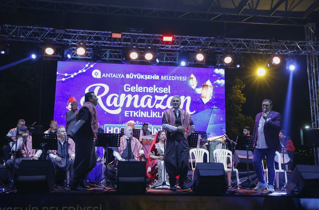 Cam Piramit’te Şanlıurfalılar ve Elazığlılar gecesi