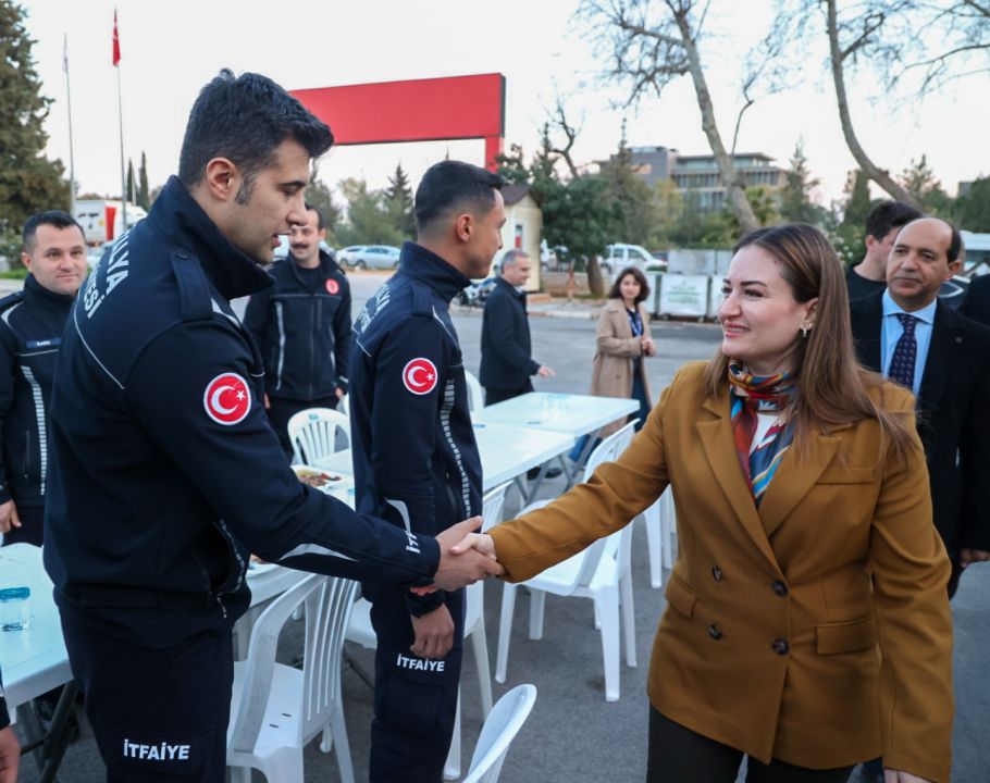 Başkan Vekili Özdemir, itfaiye personeliyle iftarda buluştu