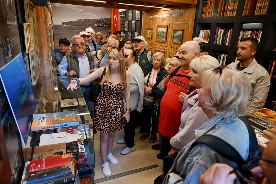 Polonyalı kafile Kültür Evi'nde