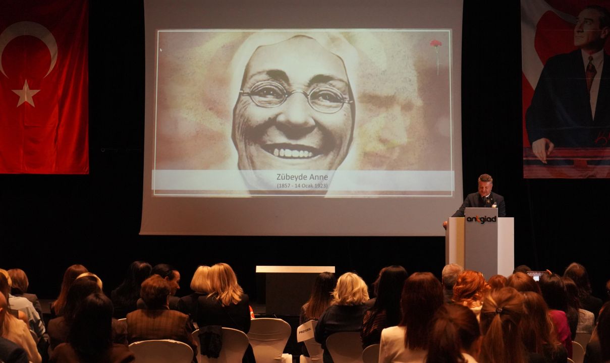 Ercan Yavaş: Kadınların adını gurur tablolarında görmek istiyoruz