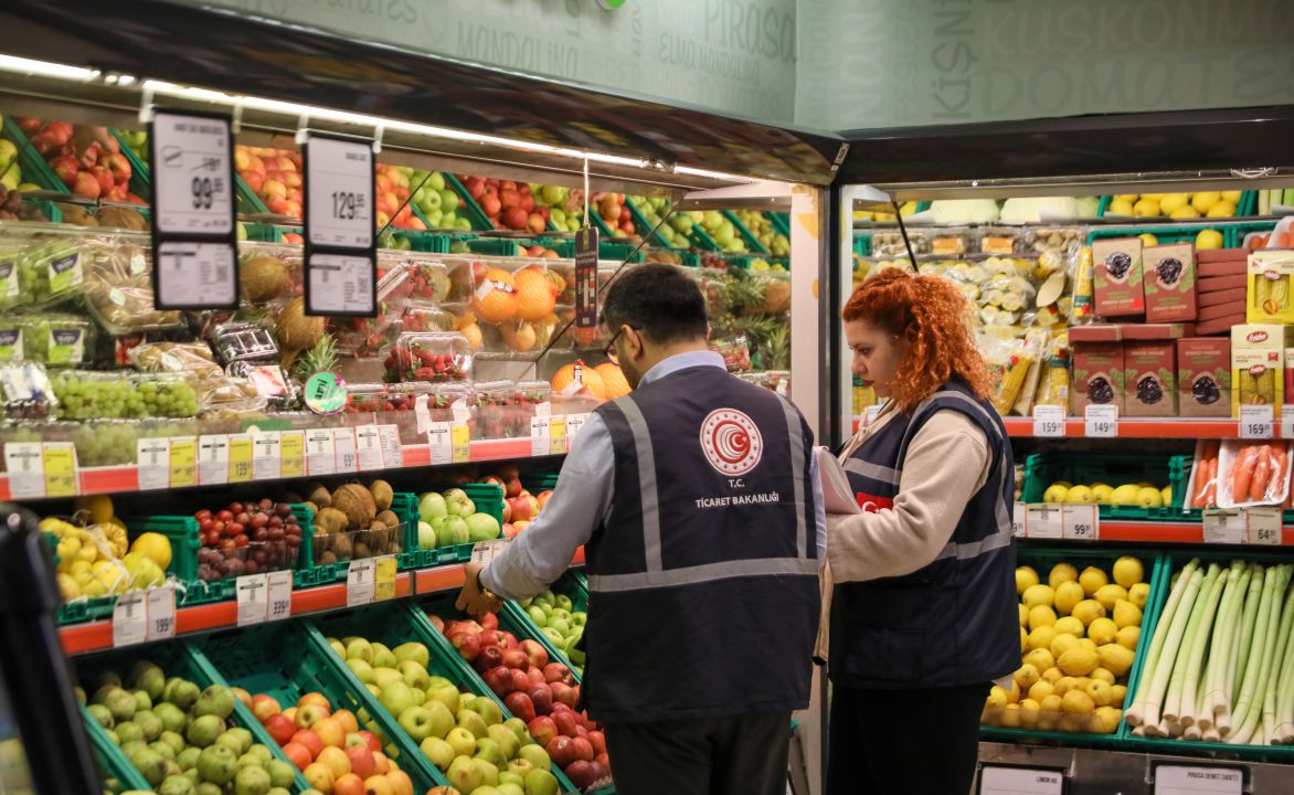 Antalya'da denetlenen 182 firmanın tamamında haksız fiyat artışı tespit edildi