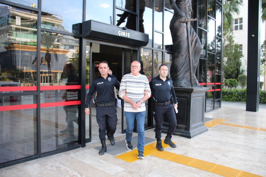 Ölümlü kazada sürücü tutuklandı