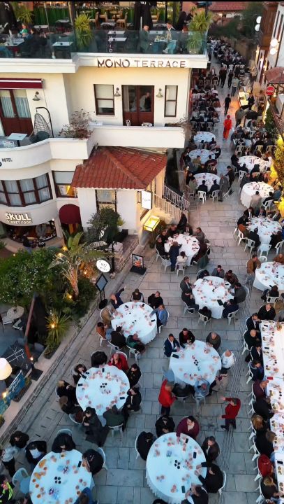 Kaleiçi'nde büyük iftar buluşması