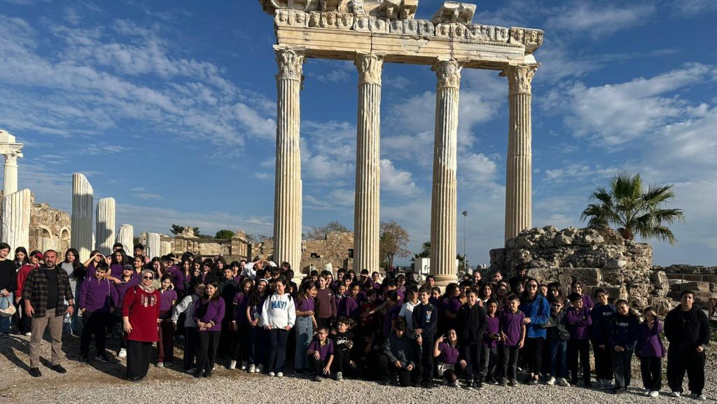 Antalyalı öğrenciler şehrini tanıyor