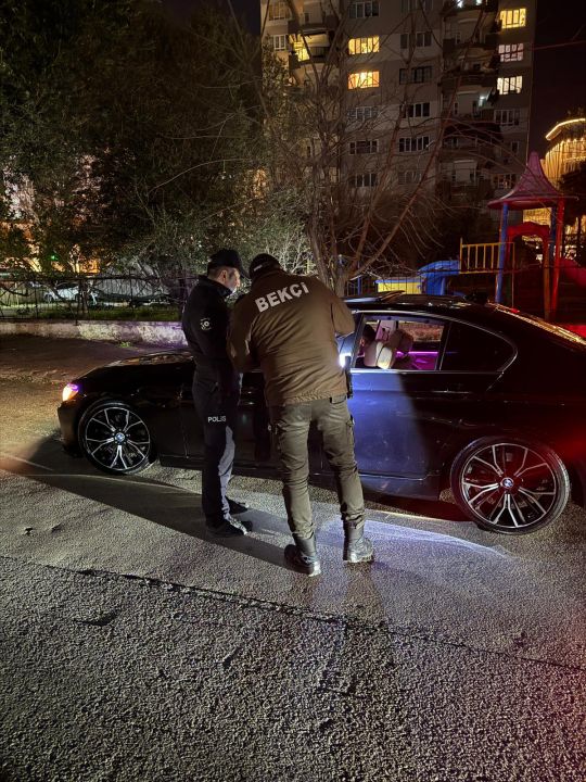 Parktaki gürültü sorununa polis çözümü