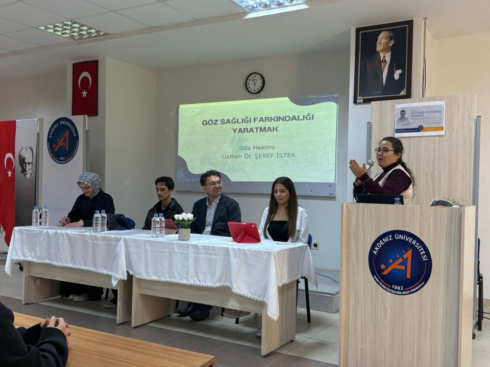 Serik'te göz sağlığı semineri