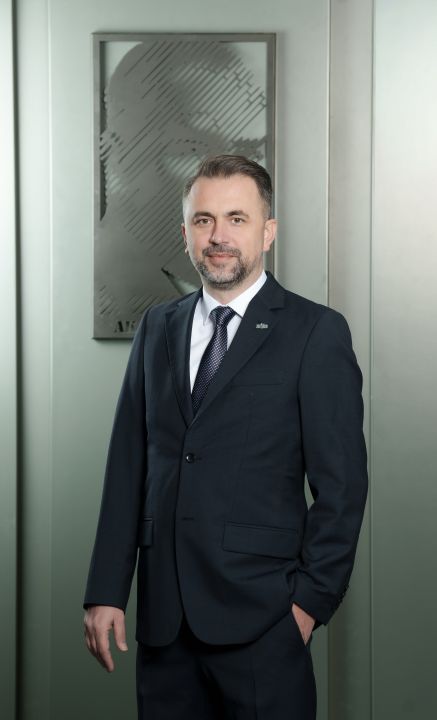 İhracatçılarda renkli seçim